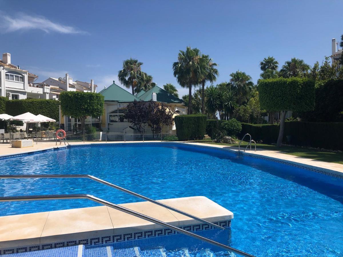 Apartamento Miraflores Tres Piscinas Cerca Del Mar - Albamar ラ・カラ・デ・ミハス エクステリア 写真